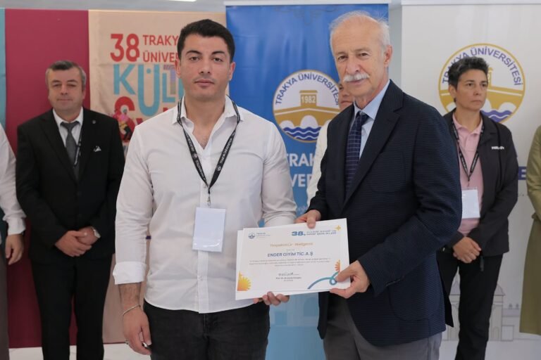 TÜ’de teşekkür buluşması
