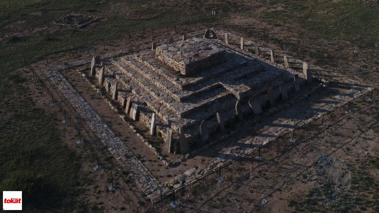 Türk Tarihini Değiştirecek Keşif 6 Bin Yıllık Öncesine Ait Piramit Orta Asya'da Bulundu