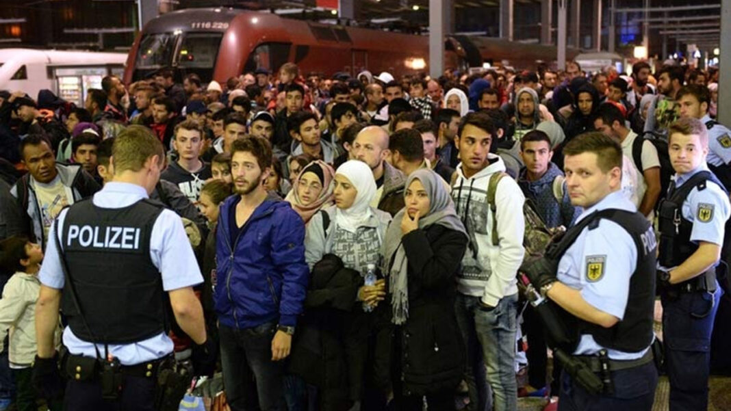 Ülkedeki sığınmacı ve mülteci sayısı dört milyona ulaştı