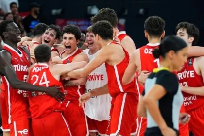 A Milli Erkek Basketbol Takımı’nın İsviçre maçı kadrosu açıklandı A Milli Erkek Basketbol Takımı’nın İsviçre maçı kadrosu açıklandı