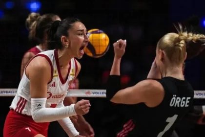 A Milli Kadın Voleybol Takımı VNL yarı finalinde