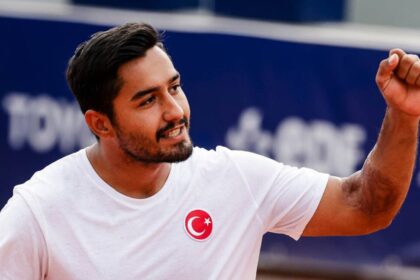 Ahmet Kaplan tekerlekli sandalye tenisinde yarı finalde!