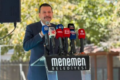 AK Partili Kaya’dan belediye başkanlarına tepki: Derdi koltuk olan bu yapı İzmir’den de düşecek!