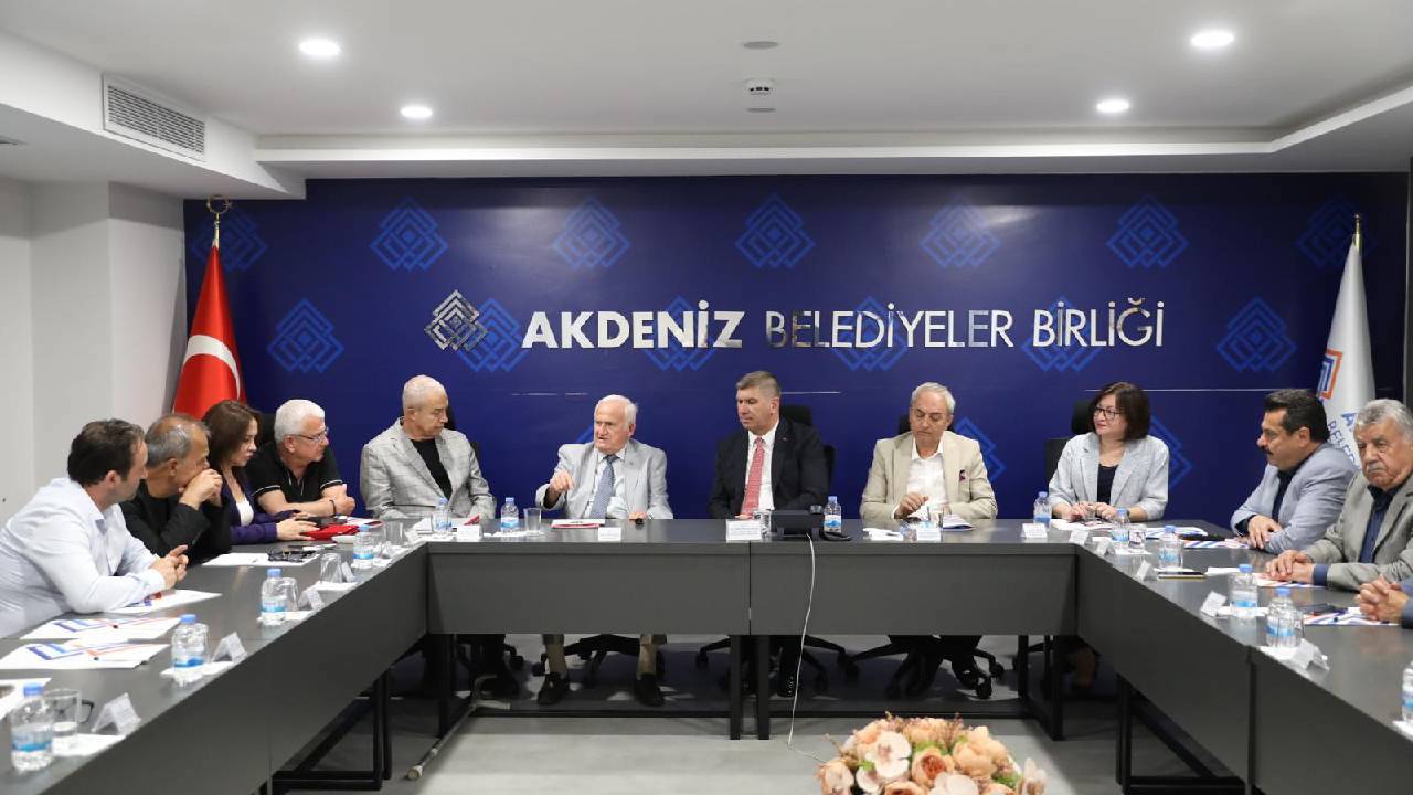 Akdeniz’de belediyeler ve Türk Böbrek Vakfı güçlerini birleştirdi