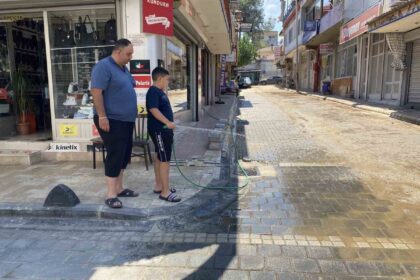 Alaşehir'de 40 Derece Sıcaklık Hayatı Olumsuz Etkiliyor