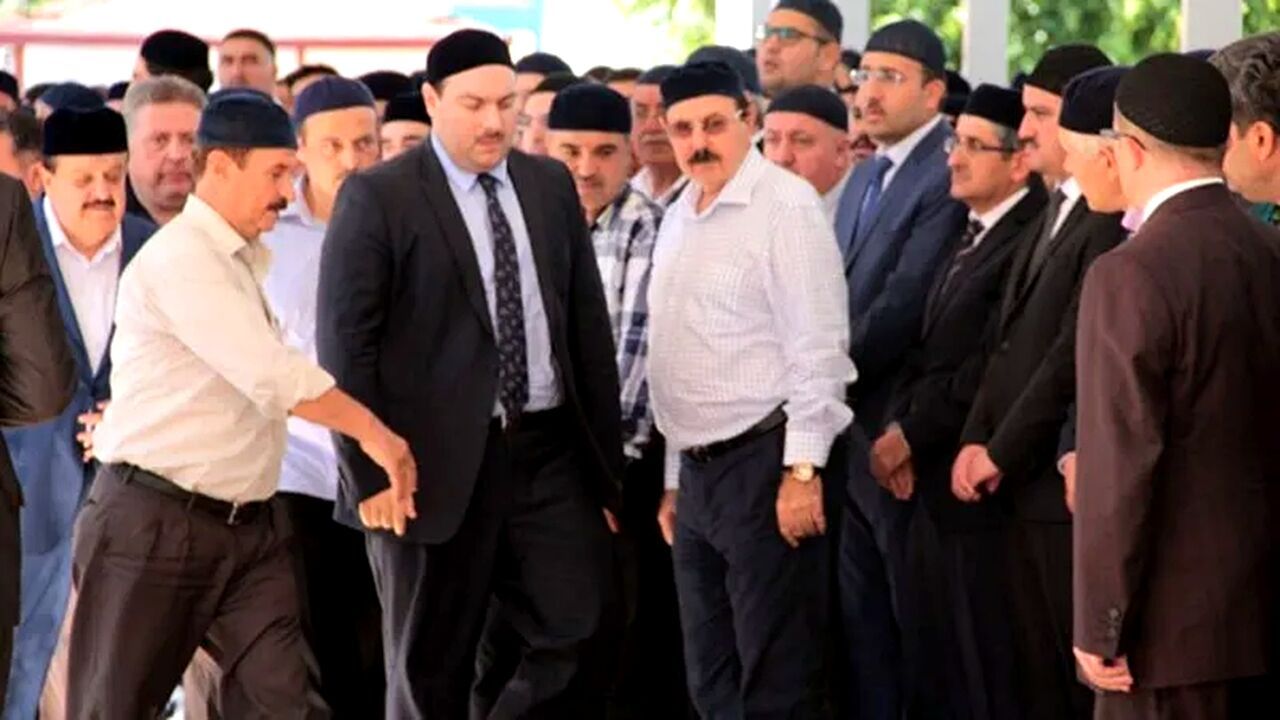 Alihan Kuriş liderliğindeki Süleymancılar hakkında flaş iddialar: “Mehdi” iddiası, şifreli haberleşme ve 7,2 milyar lira Alihan Kuriş liderliğindeki Süleymancılar hakkında flaş iddialar: “Mehdi” iddiası, şifreli haberleşme ve 7,2 milyar lira
