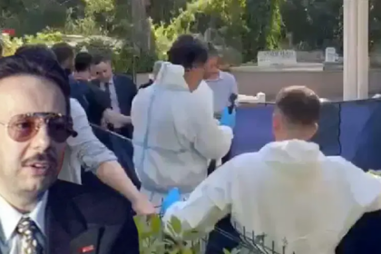 Arif Ahmet Denizolgun’un naaşı yeniden defnedildi. Hazırlanacak rapor bekleniyor Arif Ahmet Denizolgun’un naaşı yeniden defnedildi. Hazırlanacak rapor bekleniyor