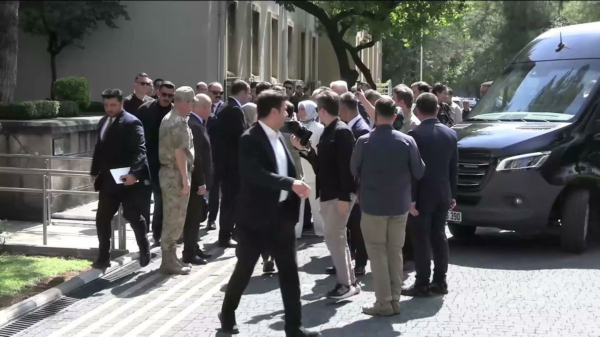 Bakan Göktaş’tan Diyarbakır'da “Terörsüz Türkiye” mesajı: “Anneler ağlamasın istiyoruz”