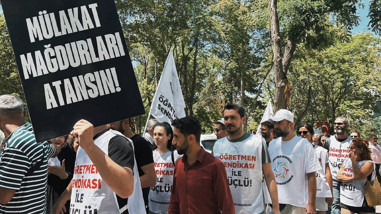 Bakanlık değil yandaş sendika duyurdu: Mülakat mağduru öğretmenler için PİKTES’li formül Bakanlık değil yandaş sendika duyurdu: Mülakat mağduru öğretmenler için PİKTES’li formül