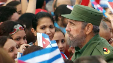 ‘Ben Fidel’im’ diyenlerin vatanı Küba’da Fidel 100 yaşında 