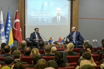 Bilal Erdoğan, Saraybosna'da üniversite öğrencilerine hitap etti