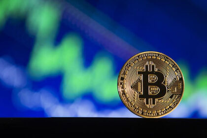 Bitcoin, 63 bin dolara dayandı