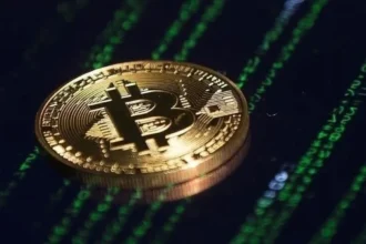 Bitcoin, mayıs ayından bu yana ilk kez 77 bin doların üzerine yükseldi