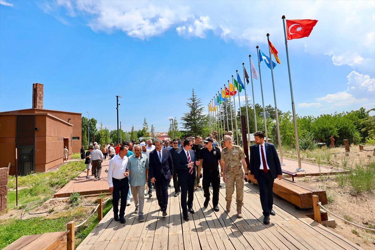 Bitlis Valisi Ahlat'ta Malazgirt Zaferi Hazırlıklarını İnceledi