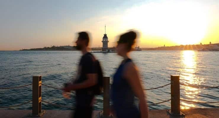 Bu gece İstanbul’da kimse uyuyamayacak! Meteoroloji saat vererek uyardı