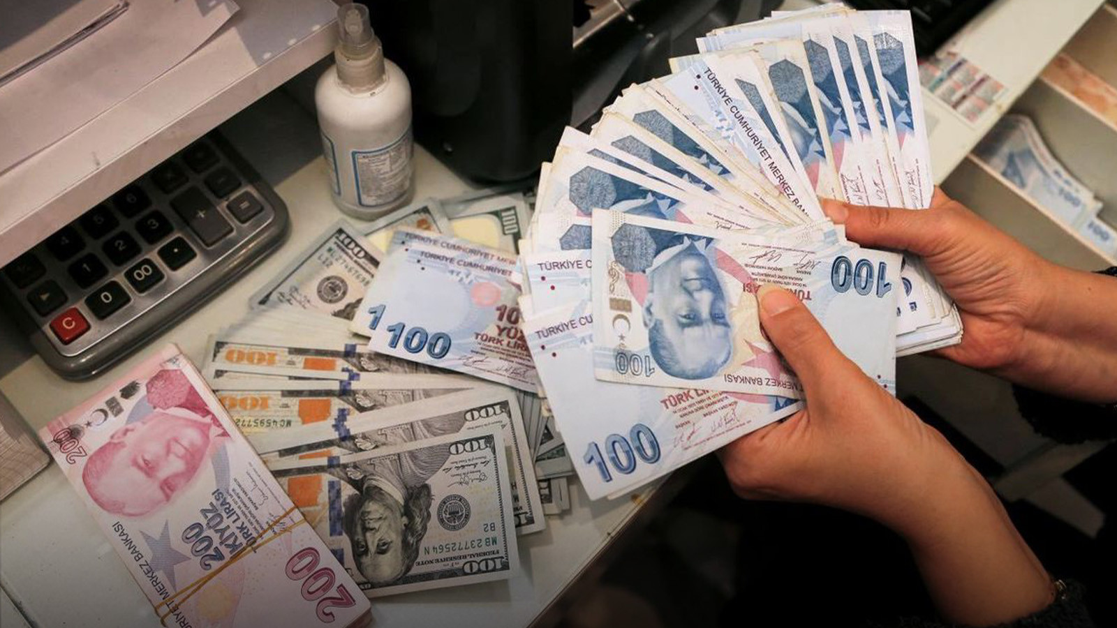 Dolar’ın tahtı sallanıyor! Türk Lirası değerleniyor mu?