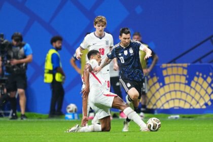 Dünya Kupası’nda finalin adı belli oldu! Messi ve arkadaşları İngiltere’yi devirdi finale çıktı