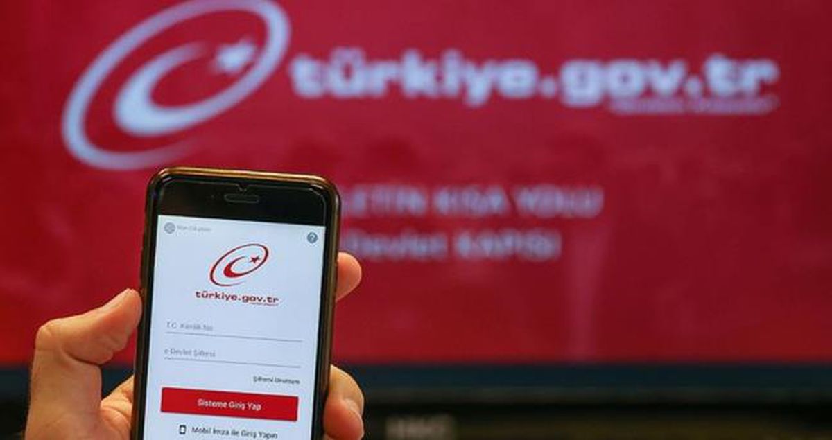 e-Devlet çöktü mü, e- Devlet sorun mu var, neden girilmiyor? 26 Ağustos e-Devlet ne zaman düzelecek?
