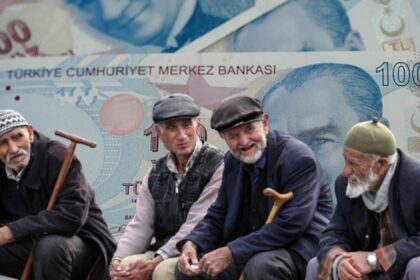 Emekli aylıklarına seçim dokunuşu geliyor!