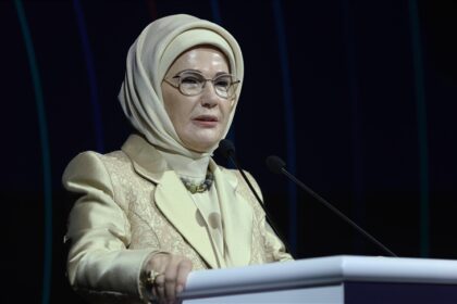 Emine Erdoğan’dan AK Parti’nin 25. yılına özel paylaşım