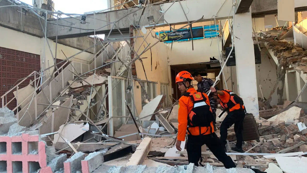 Endonezya’daki depremde ölenlerin sayısı 51’e yükseldi