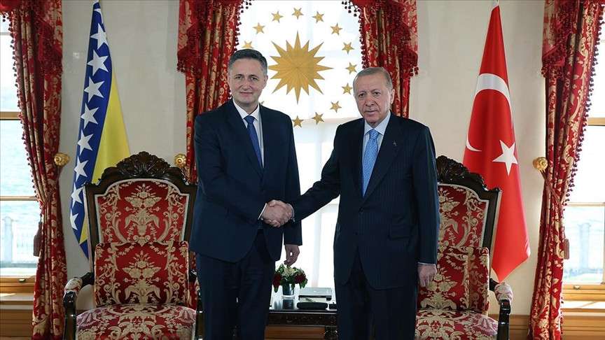 Erdoğan, Bosna Hersek Devlet Başkanlığı Konseyi Üyesi Becirovic’i kabul etti
