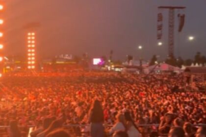 Festivalde iğne atsan yere düşmedi: Manifest konserine 45 bin kişi akın etti