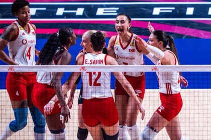 Filenin Sultanları yarı finalde! Tarih yazıyoruz