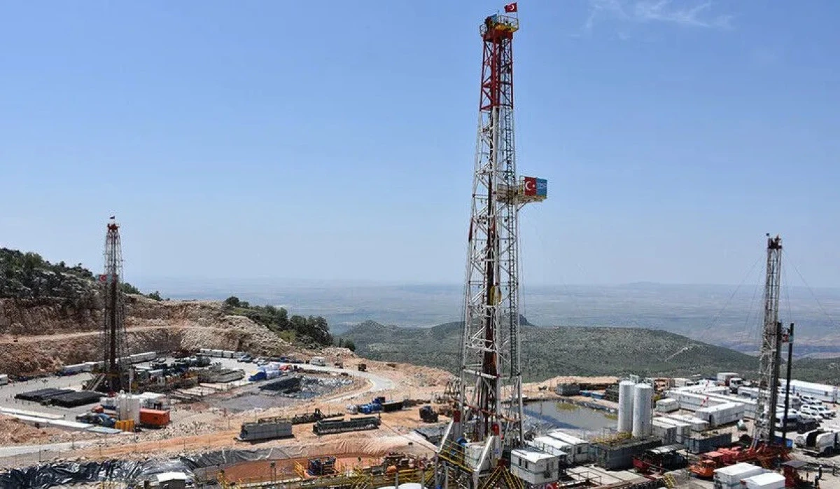 Gabar’da günlük petrol üretimi 83 bin 300 varile ulaşarak rekor kırdı