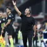 Galatasaray’dan hazırlık maçına kabus gibi başlangıç: Taraftardan protesto, penaltı, kırmızı kart