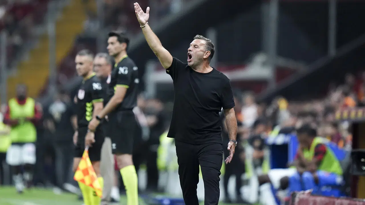 Galatasaray’dan hazırlık maçına kabus gibi başlangıç: Taraftardan protesto, penaltı, kırmızı kart