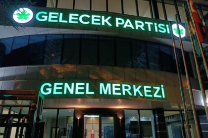 Gelecek Partisi resmen feshedildi