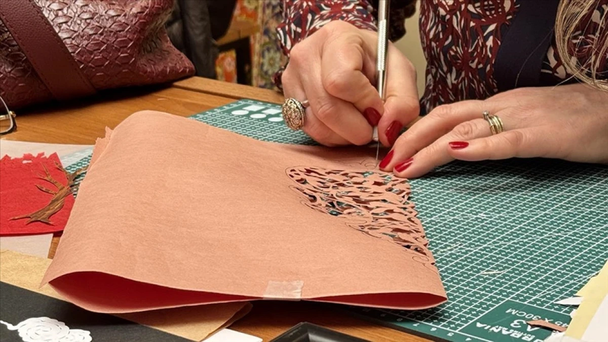 Geleneksel Türk sanatları akademide yaşatılıyor Geleneksel Türk sanatları akademide yaşatılıyor