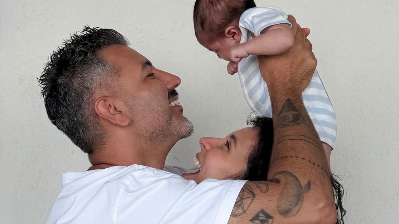 Gizem Akış’tan Eşi Tolga Akış’a Doğum Günü Kutlaması