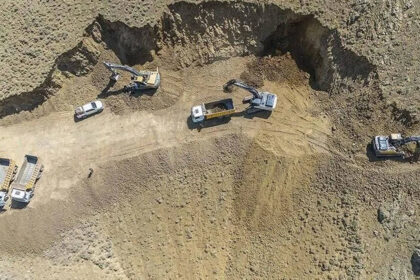 Güney Afrika’da kaçak maden ocağında kaya düştü: 14 madenci öldü