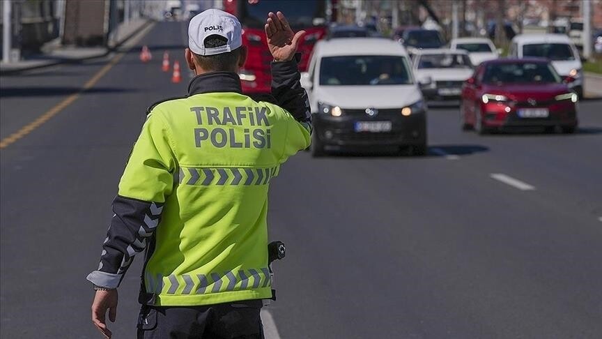 Hafta sonu planı olanlar dikkat! İstanbul’da yarın bu yollar kapalı Hafta sonu planı olanlar dikkat! İstanbul’da yarın bu yollar kapalı