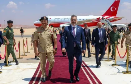 Hakan Fidan Kuzey Afrika’da: Taşeronluktan ayak işlerine