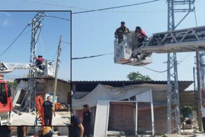 Hatay’da 50 Yaşındaki Şahıs Elektrik Direğine Asılı Halde Ölü Bulundu