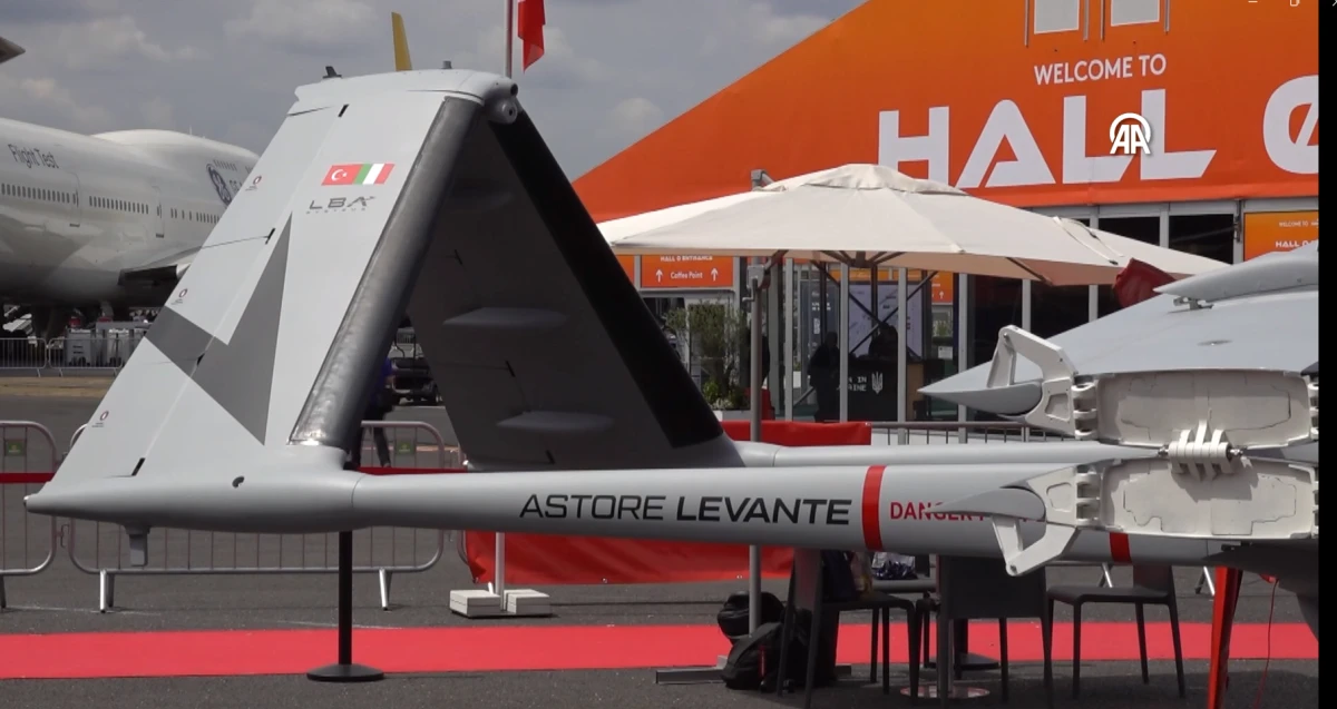 İngiltere’de Farnborough Uluslararası Havacılık Fuarı sürüyor