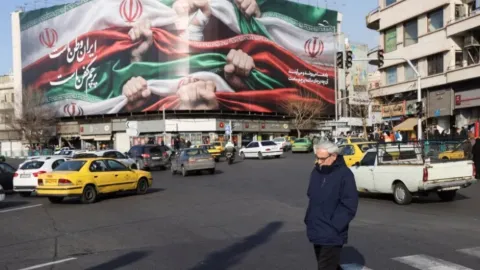 İran: ABD’nin yanında ekonomik savaşa katılanların çıkarlarını vururuz