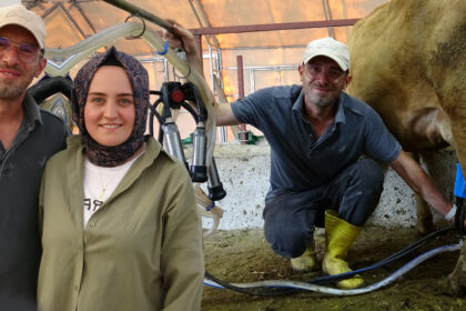 İşlerini bırakıp Erzurum’da çiftlik kurdular. “Daha önce hayvana dokunmamıştım”