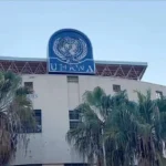 İsrail ordusu, Doğu Kudüs’te UNRWA’ya bağlı eğitim merkezine baskın düzenleyerek çalışanları alıkoydu