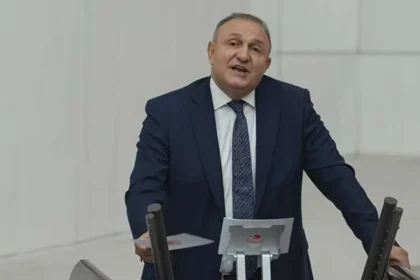 İYİ Parti’den AKP’ye transfer olmuştu: ‘Beni vicdansızca eleştirenlere cevabımdır…’