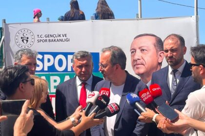İzmir’de spor yatırımları hız kazanıyor: Kasapoğlu Gaziemir’de konuştu