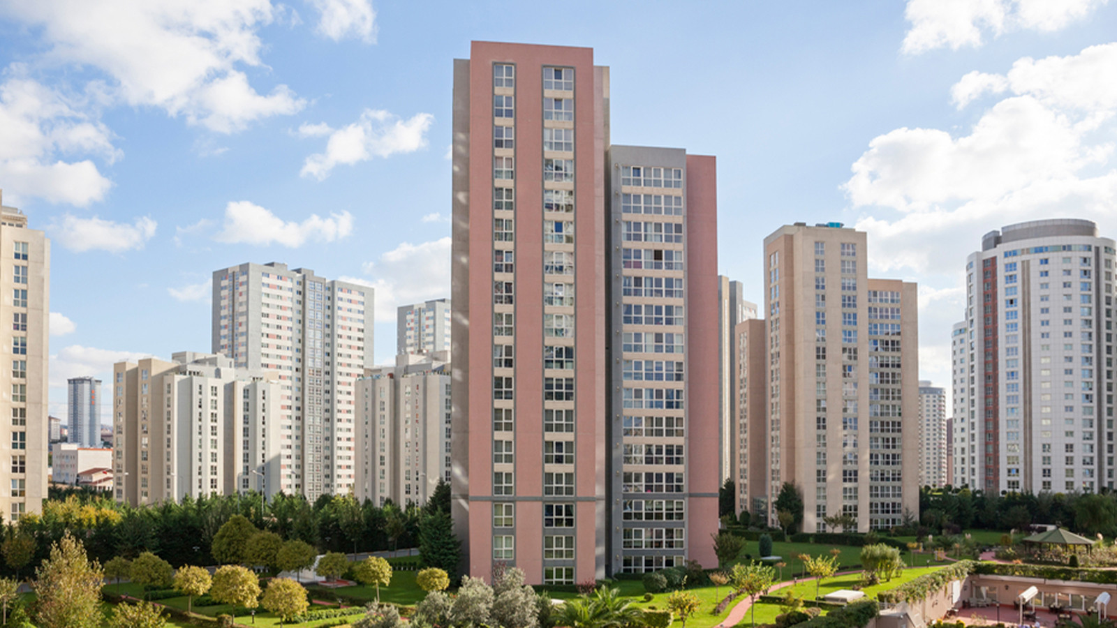 Kiracıya acıyan yok, ceplerini boşaltıyorlar