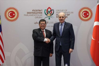 Kurtulmuş, Malezya Temsilciler Meclisi Başkanı Abdul ile görüştü