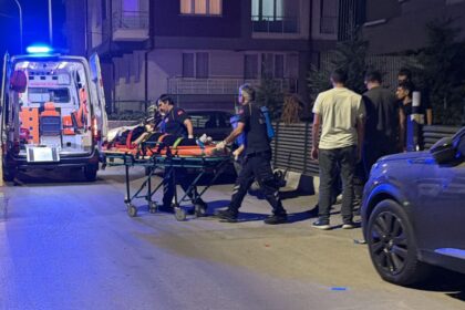 Kütahya'da Genç Kadın Çatı Katından Düştü: Ağır Yaralı