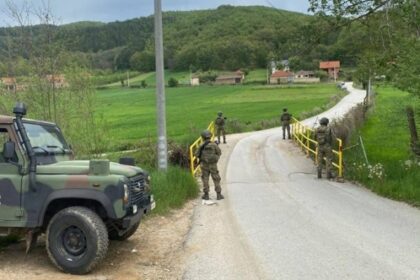 Mehmetçik, Kosova’da devriye faaliyetlerini sürdürüyor