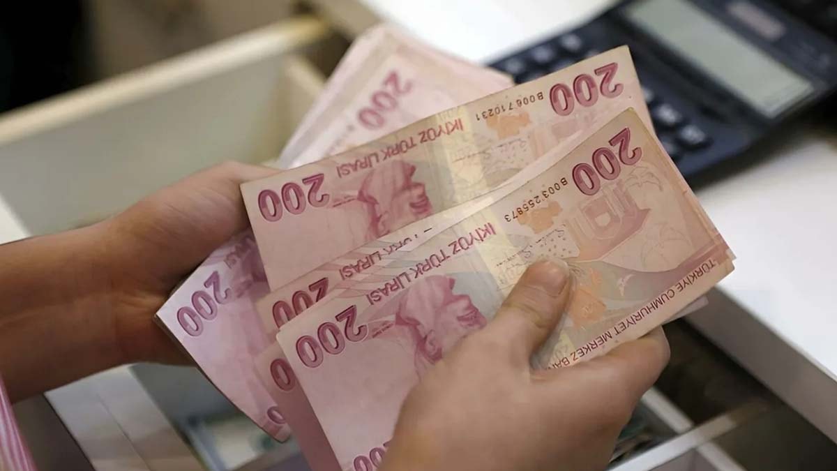 Memur ve emeklinin dört gözle beklediği zamda masada iki senaryo var
