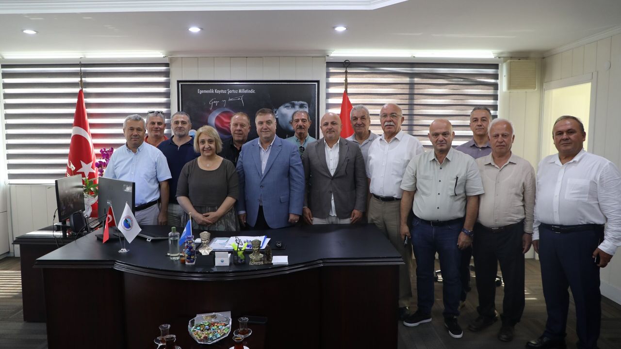Menderes’te taksici esnafından Başkan Vekili Asuman Şen’e ziyaret